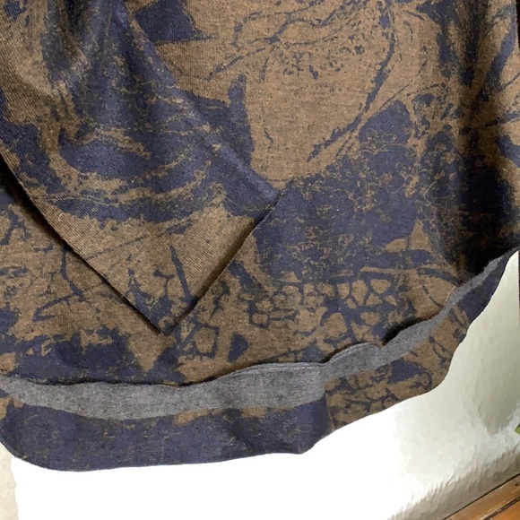 Long sleeve shirt - Picture 2 of 3